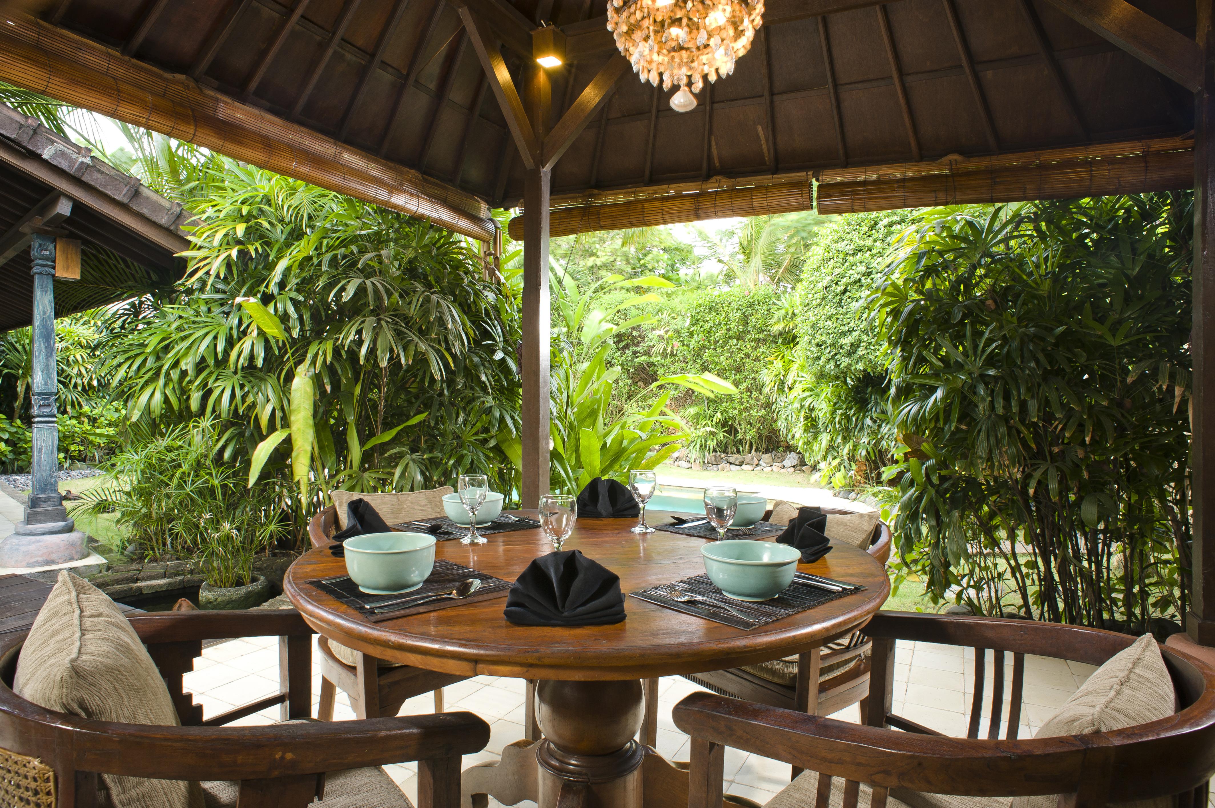 Villa Kubu Seminyak Buitenkant foto